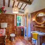 Vakantiehuis 4 Bedroom Beautiful In Acqualagna