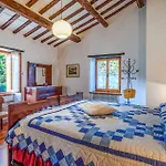 Vakantiehuis 4 Bedroom Beautiful In Acqualagna